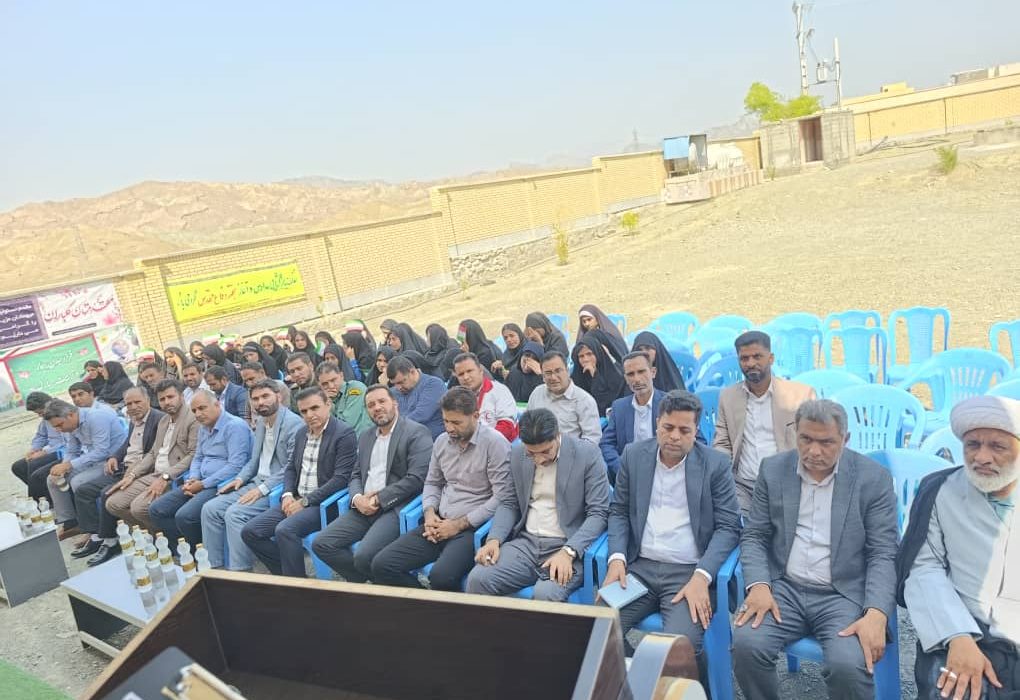 جشن بازگشایی مدارس و نواخته شدن زنگ ایثار در بشاگرد