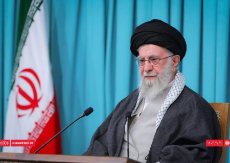 رهبر انقلاب: مذاکره با دولت آمریکا در وضعیت کنونی هیچ سودی ندارد