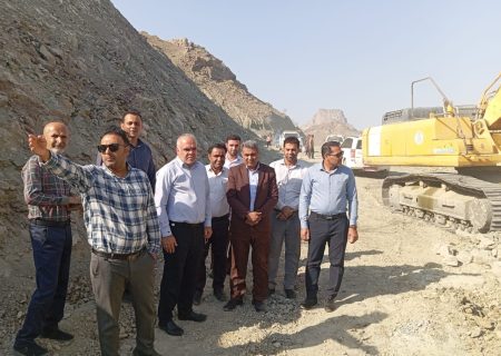 بازدید مسئولان استانی از محور زیرکوه گافر شهرستان بشاگرد