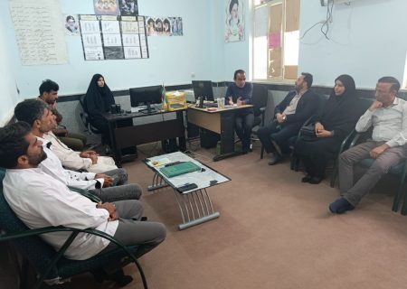 بازدید مسئولان شهرستان بشاگرد از مدرسه شبانه‌ روزی برکت روستای سیت و ماستی