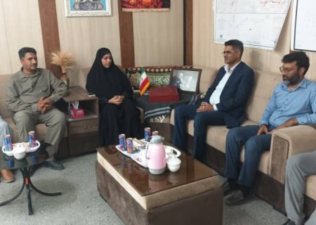 دیدار معاون سیاسی فرمانداری بشاگرد با مدیرکل ثبت اسناد و املاک هرمزگان