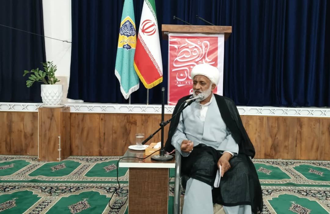 تبیین فضیلت تواضع در محفل یکشنبه‌های علوی بشاگرد توسط امام جمعه شهرستان
