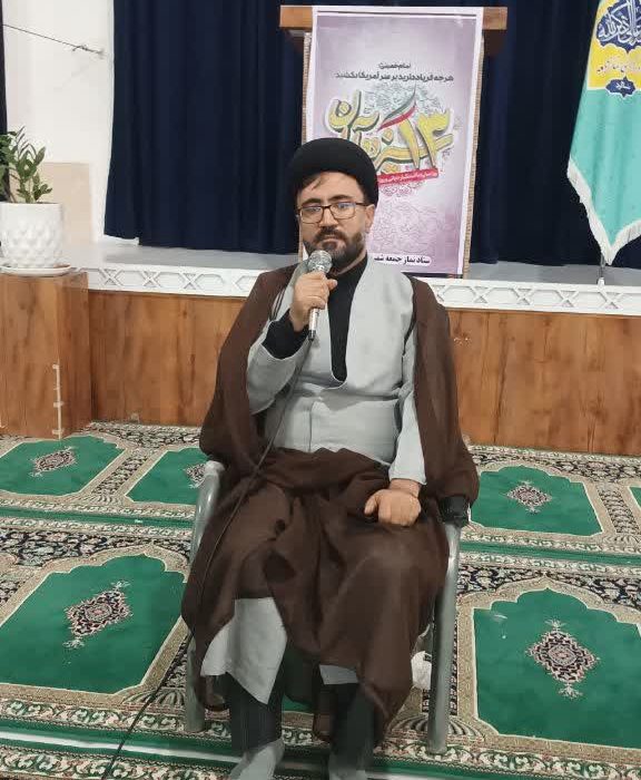 سخنرانی دکتر کاظمی در شب آخر ایام فاطمیه با حضور دانشآموزان، امام جمعه و مسئولان محلی