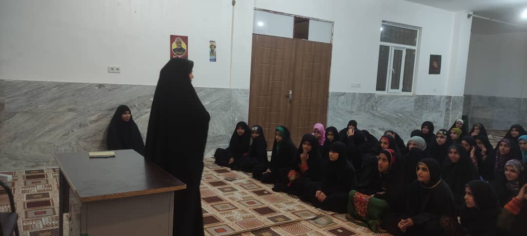 برگزاری برنامههای سیره فاطمی در مدرسه درنگمدو و اعزام تیم دوم مبلغین به بخش گافروپارامون