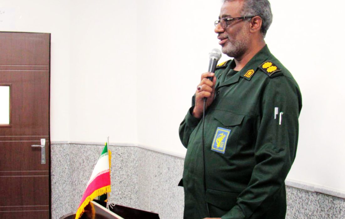 دانشجو باید پرچمدار بصیرت و آرمانخواهی باشد