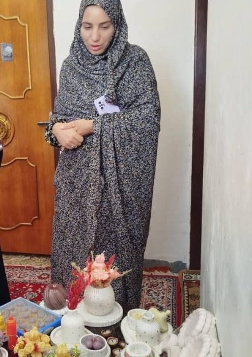 مسیر کارآفرینی راضیه عزیزی از آموزش سنگ مصنوعی تا تدریس؛ از هفت‌سین عید تا فروش مجازی