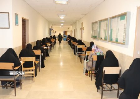 متقاضیان بشاگردی فردا در بندرعباس در آزمون سرایداری شرکت کنند
